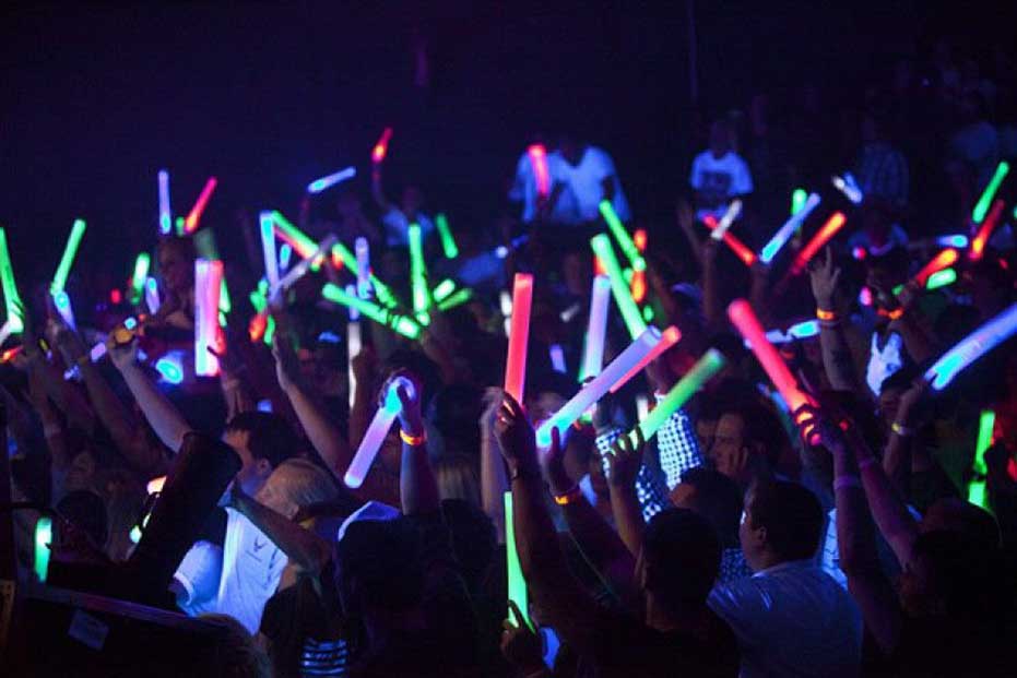 Colored Light Sticks Party Bulk, Big Party Light Up Foam Sticks